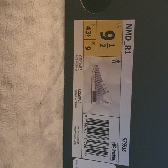 Adidas NMD R1 - Picture 2 of 3